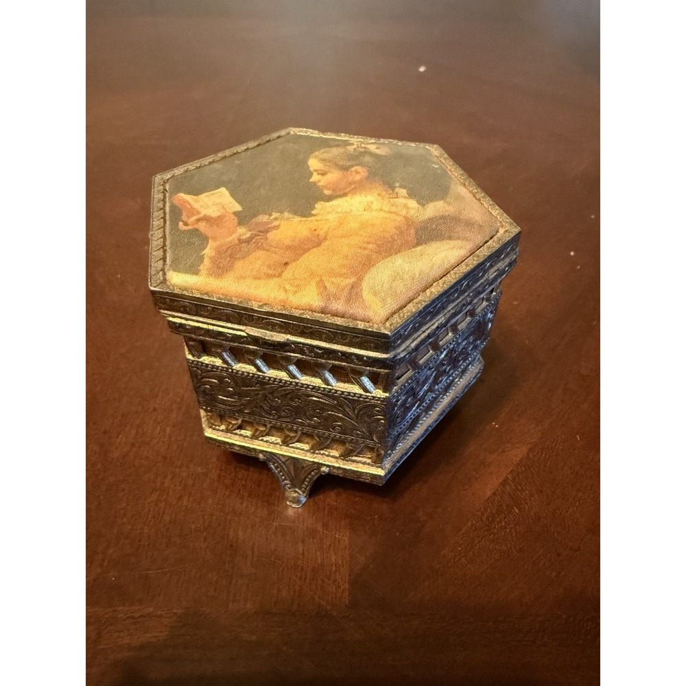 Vtg 50's Mele Japan Hexagon Jewelry Box A Young Girl Reading Fragonard Gold Tone